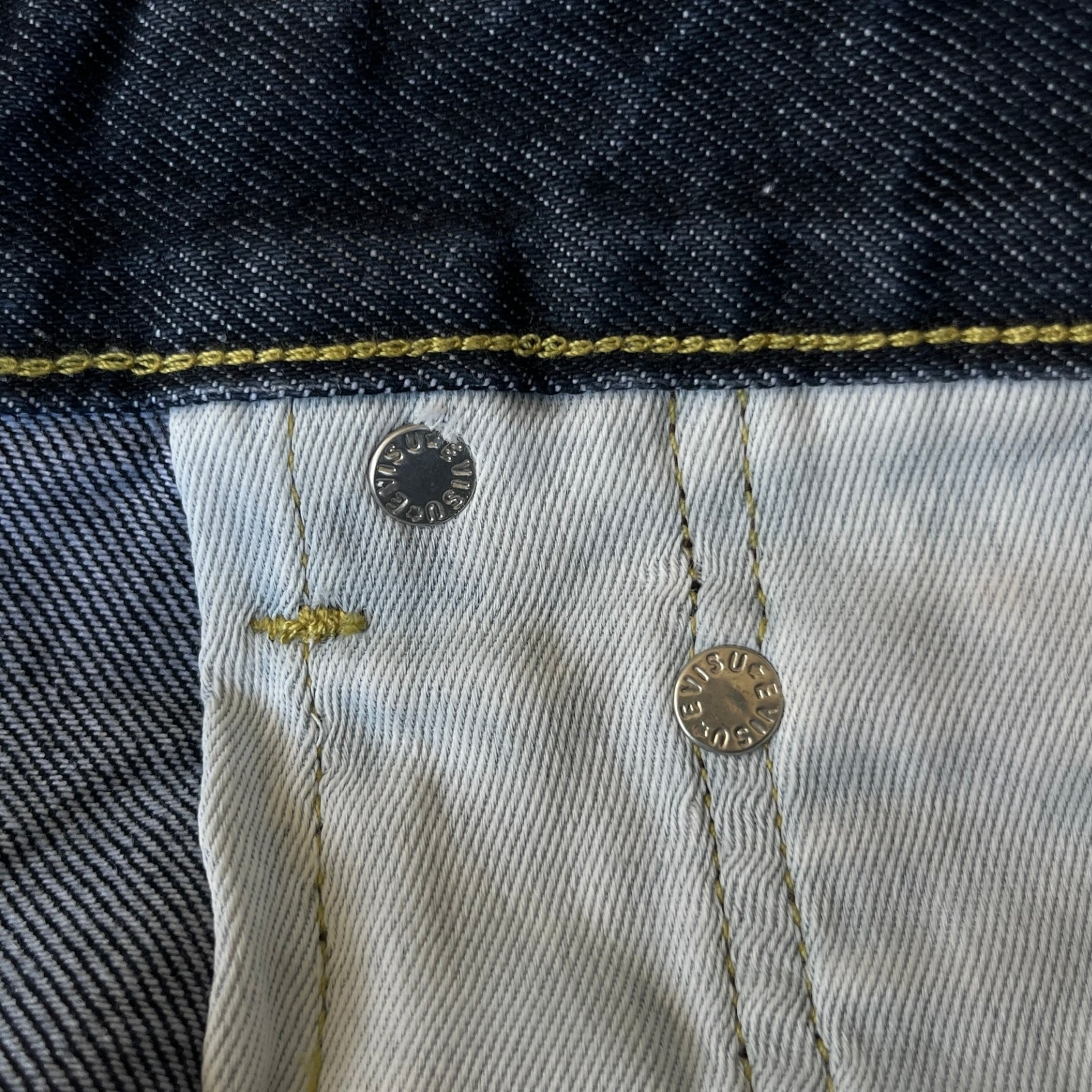 Evisu Daicock Embroidered Jeans (L) - Roogsvintage