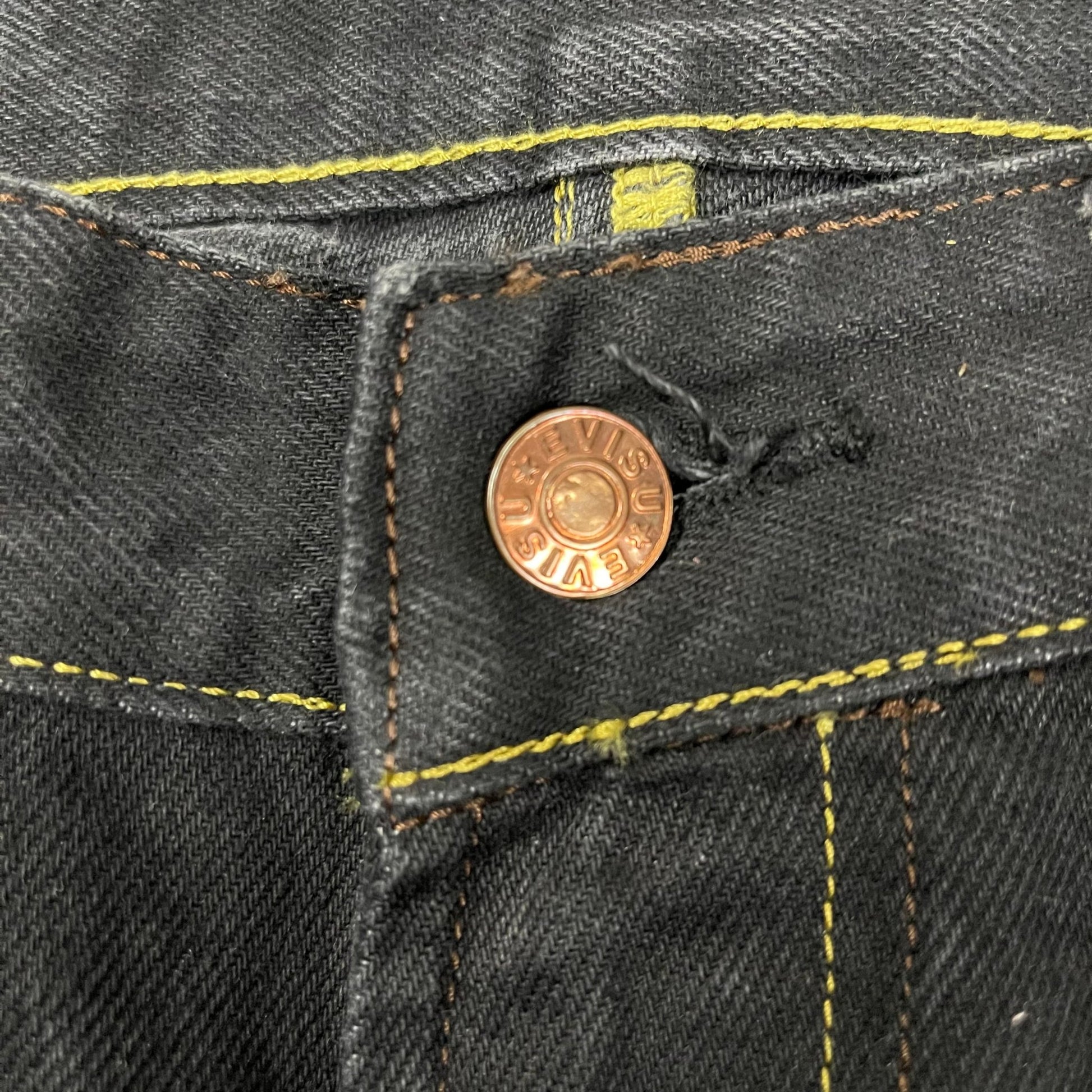 Evisu Daicock Embroidered Jeans (M) - Roogsvintage