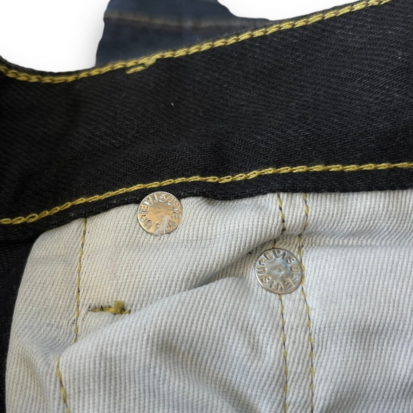 Evisu Daicock Embroidered Jeans (M) - Roogsvintage