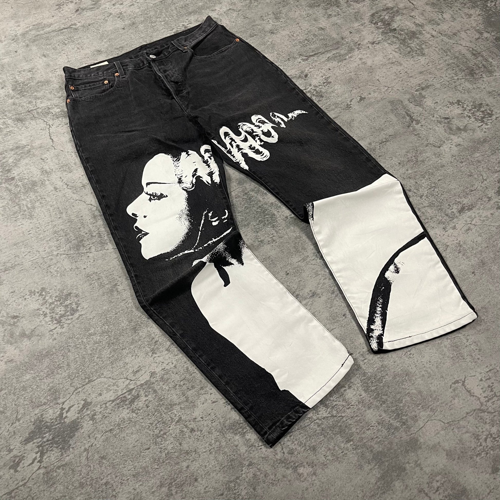 MONSTERS® X LEVI’S® 90S 501® JEANS - Roogsvintage