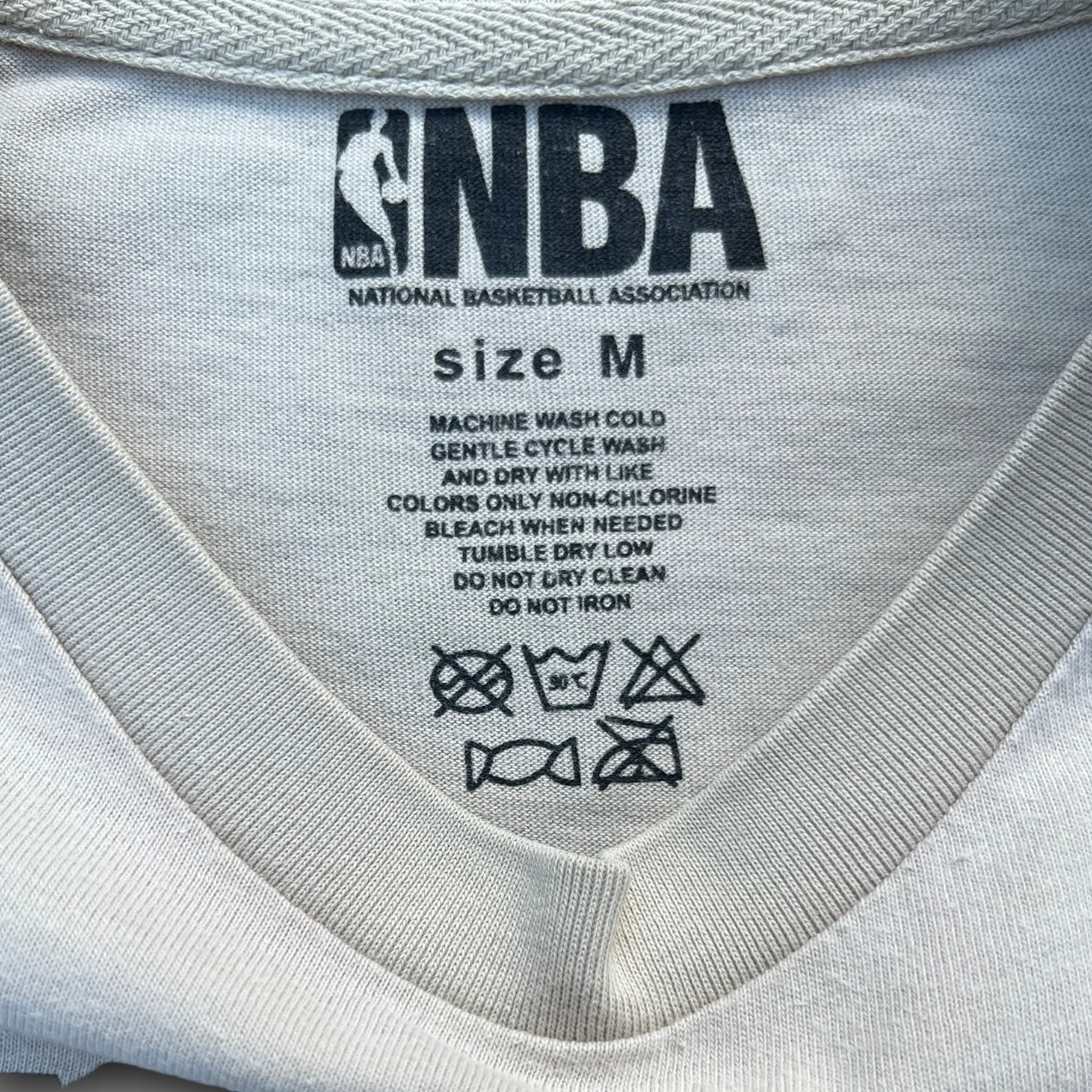 NBA T - Shirt (S - M) Beige - Roogsvintage