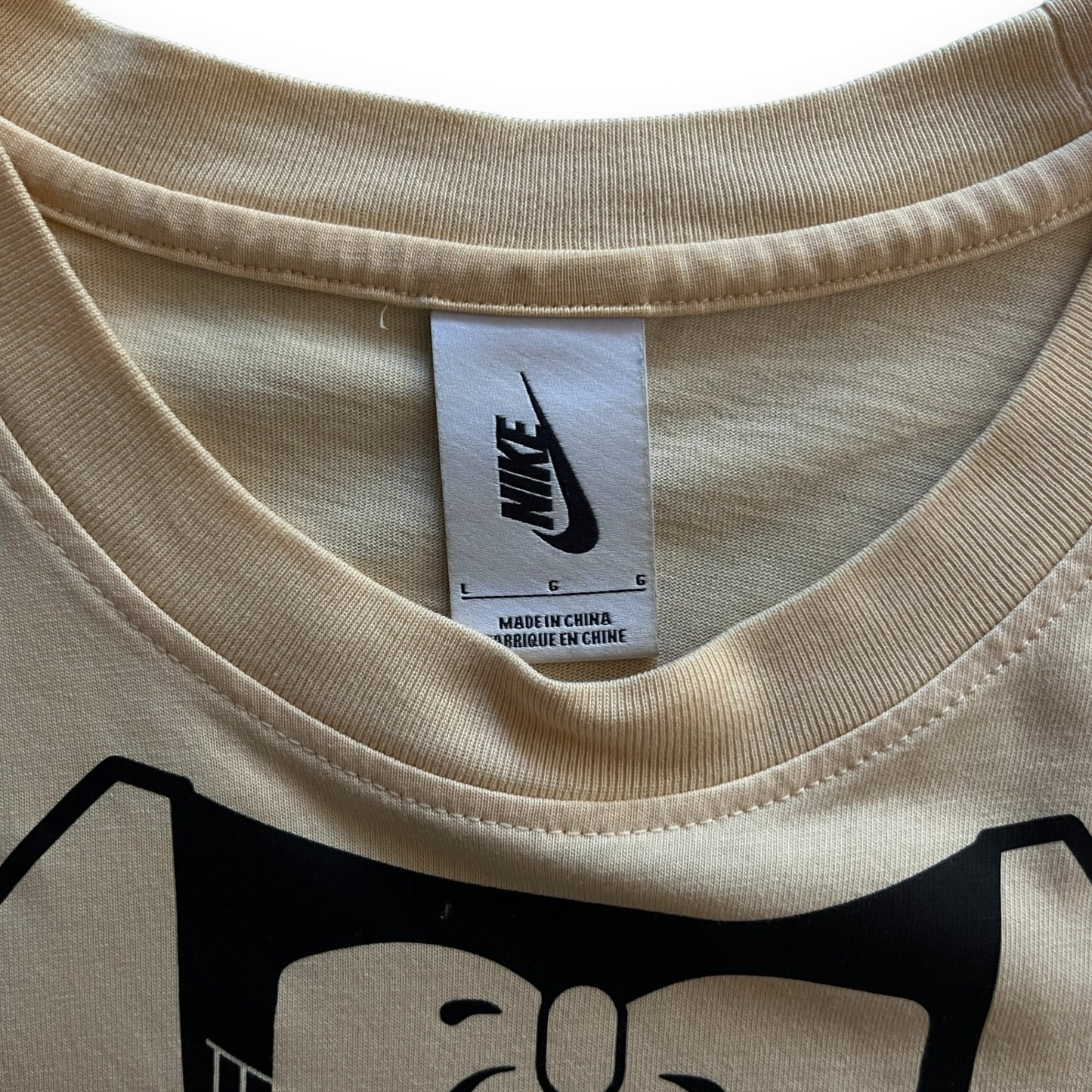 Nike Off White T-Shirt (L) - Roogsvintage