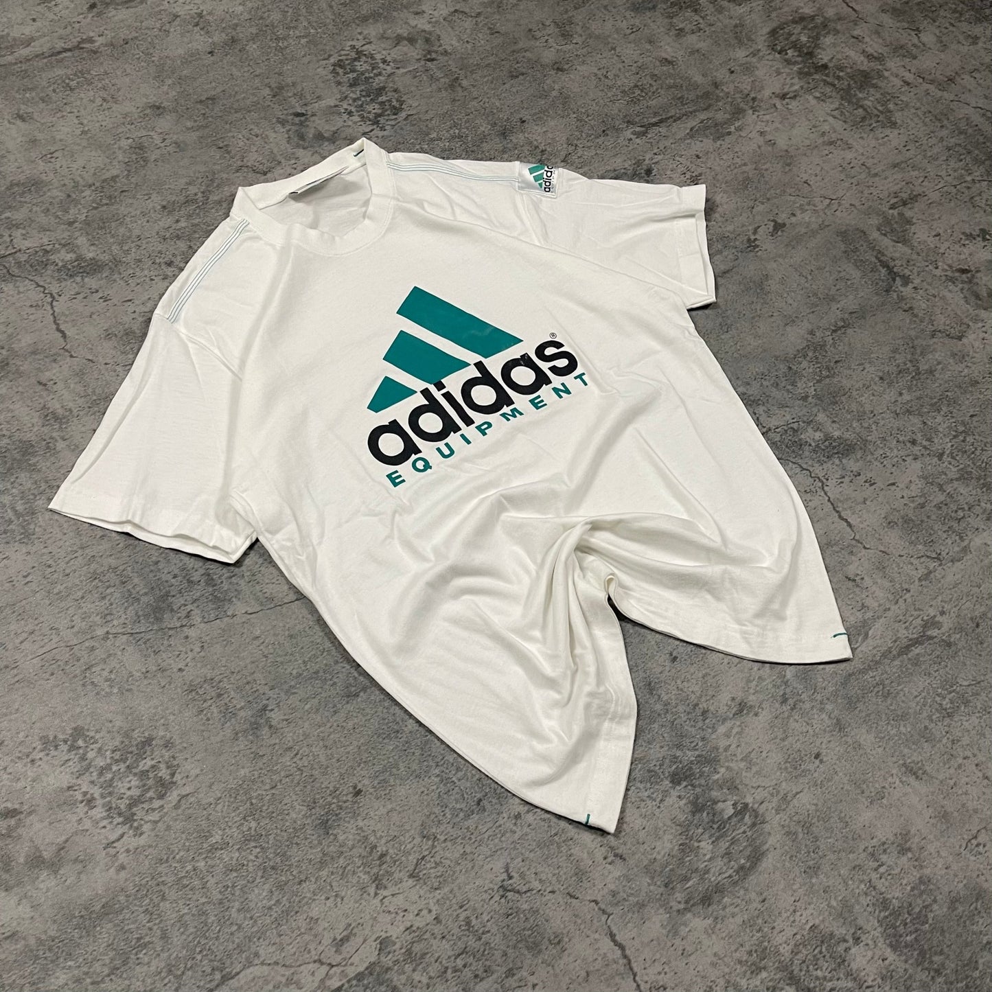 Vintage Adidas Equipment T-Shirt (M) - Roogsvintage