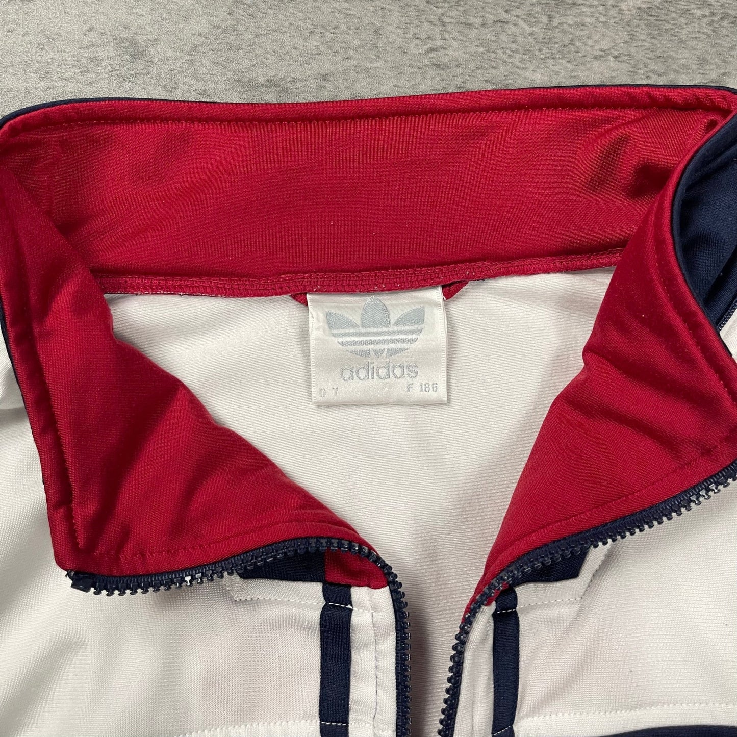 Vintage Adidas Trackjacket (L) - Roogsvintage