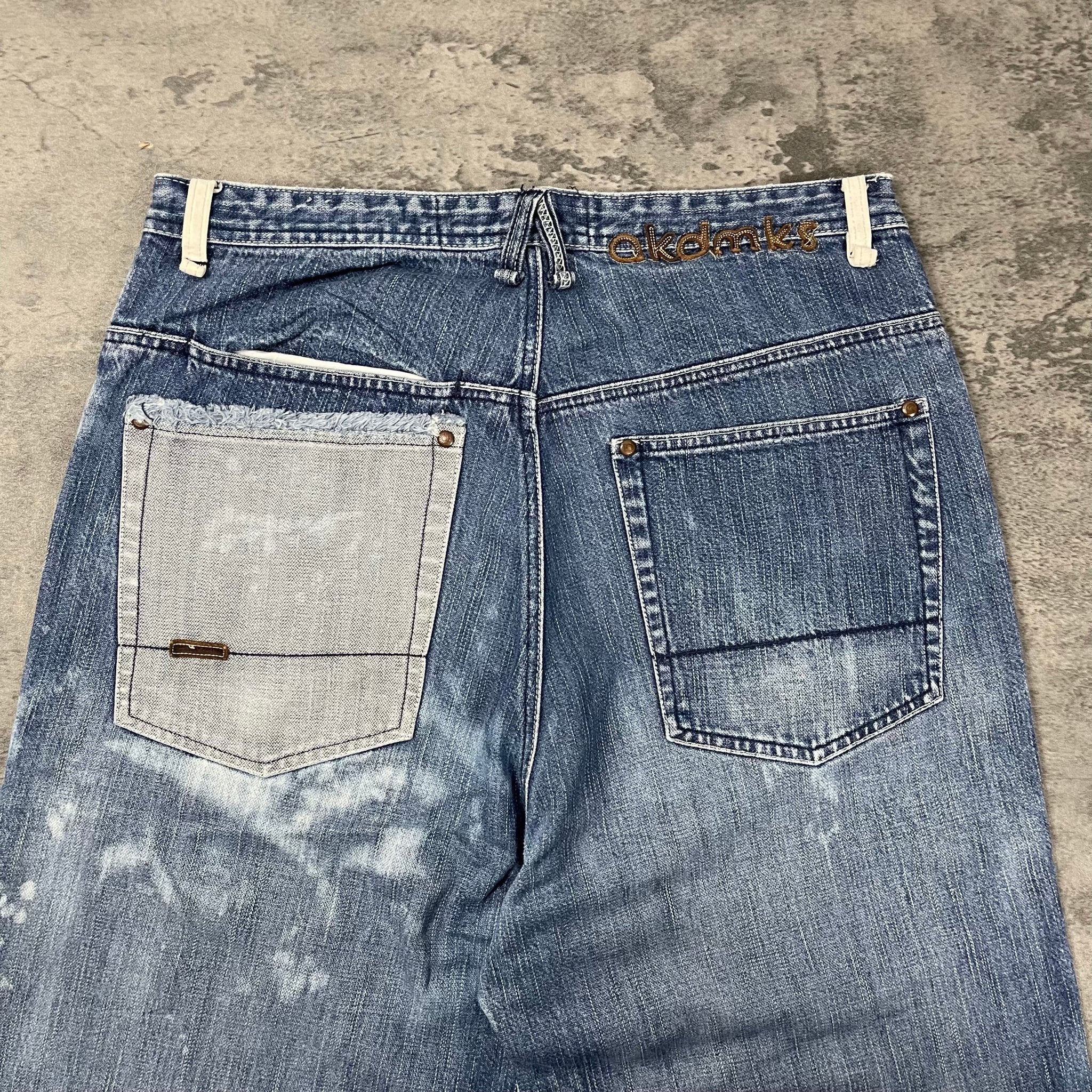 Vintage Akademiks baggy store jeans