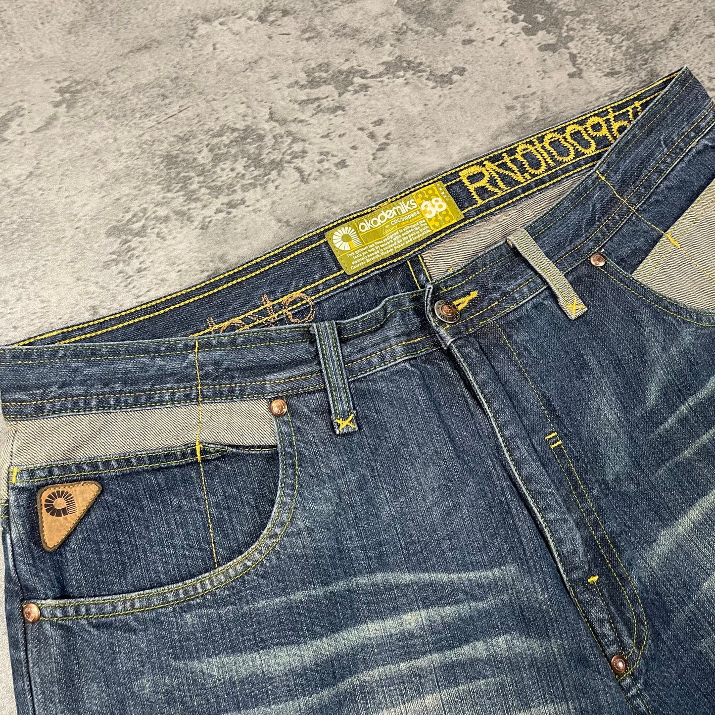 Vintage Akademiks Baggy Jeans (XL) - Roogsvintage