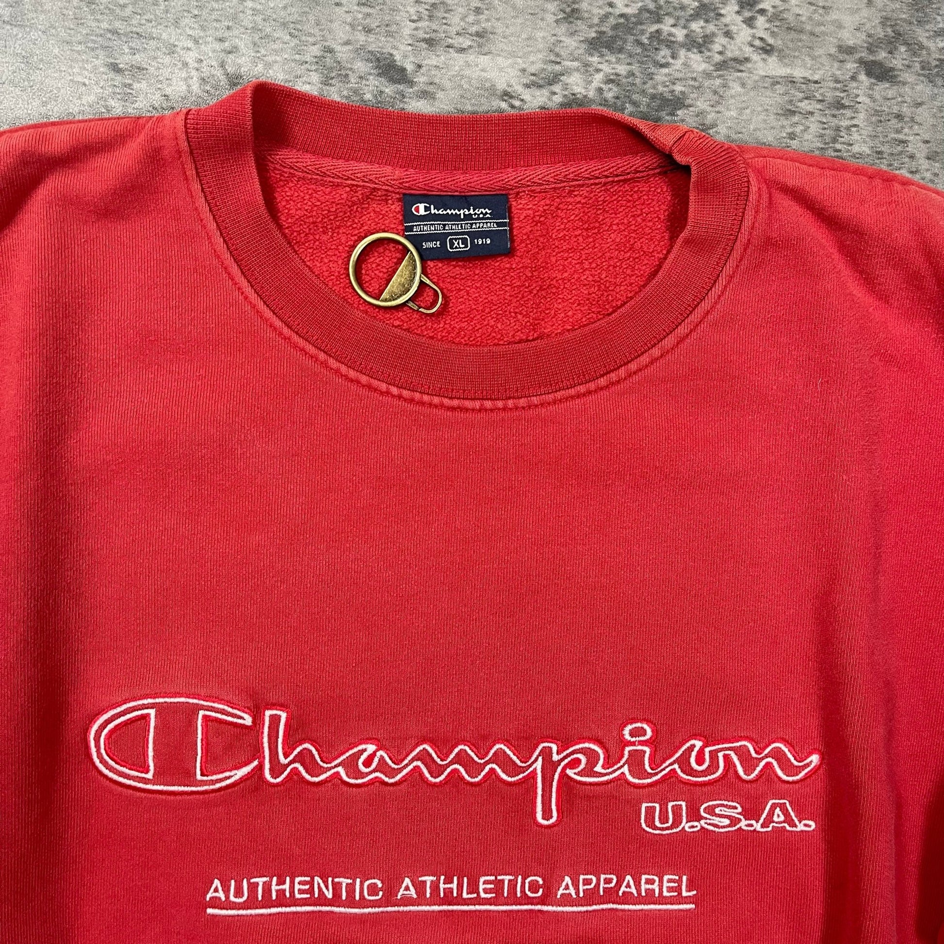 Vintage Champion Sweater (L - XL) - Roogsvintage