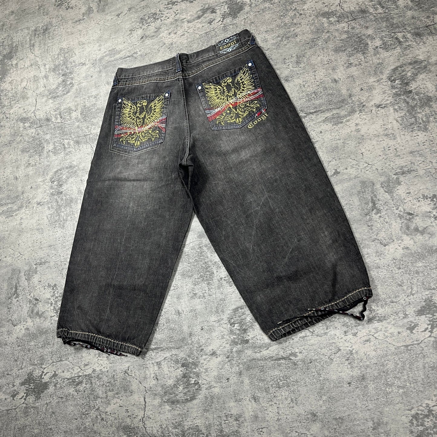 Vintage Coogi 3/4 Jeans (XL) - Roogsvintage