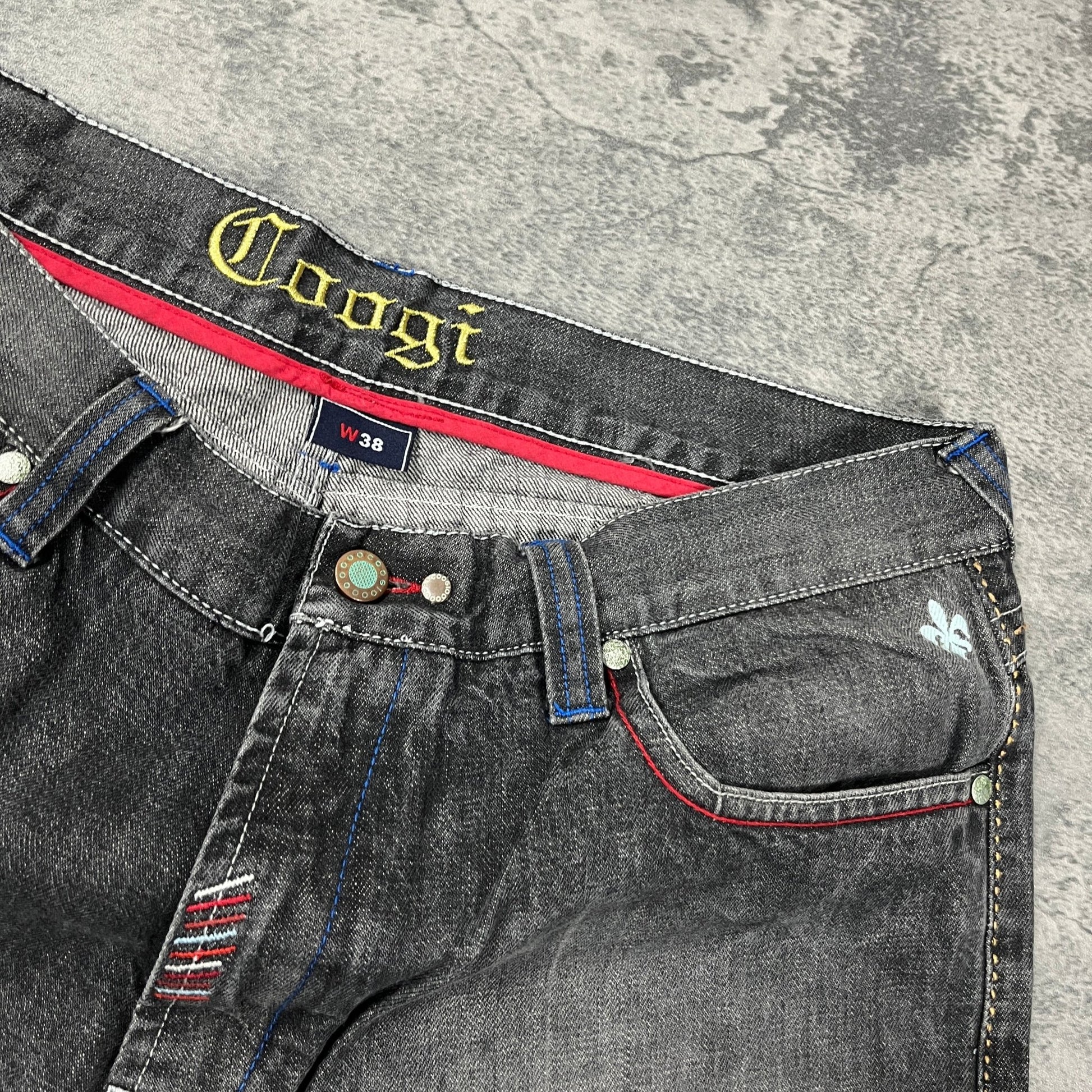 Vintage Coogi 3/4 Jeans (XL) - Roogsvintage