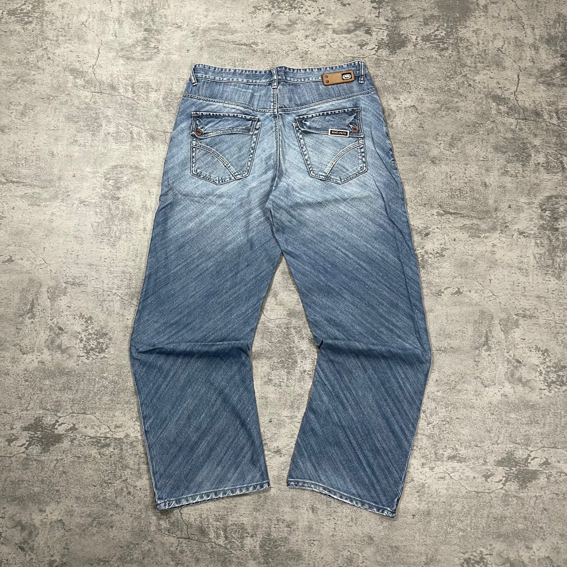 Vintage Ecko Unltd Baggy Jeans (L) - Roogsvintage