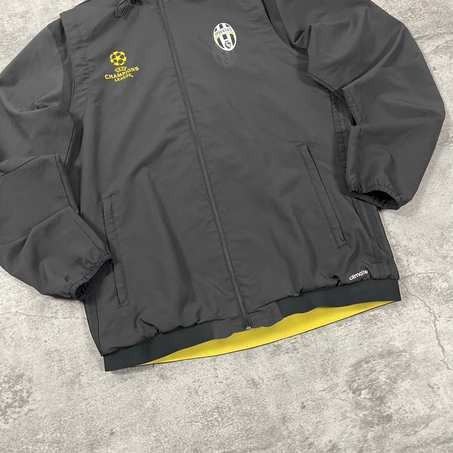 Vintage Juventus Turin Champions League Tracksuit (M) - Roogsvintage