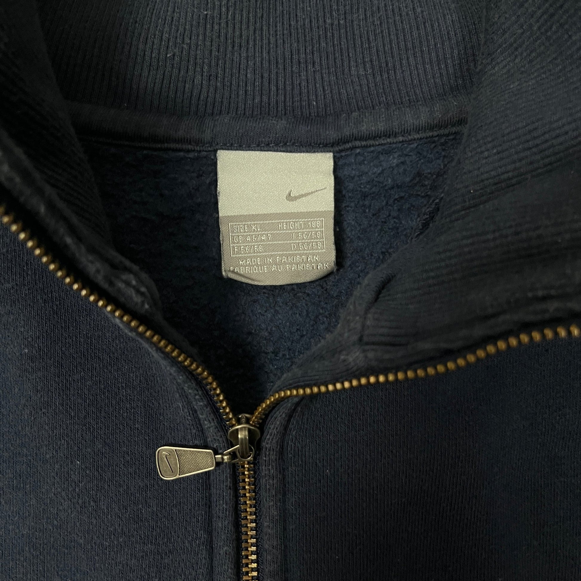 Vintage Nike 1/4 Zip Sweater 00s (XL) - Roogsvintage