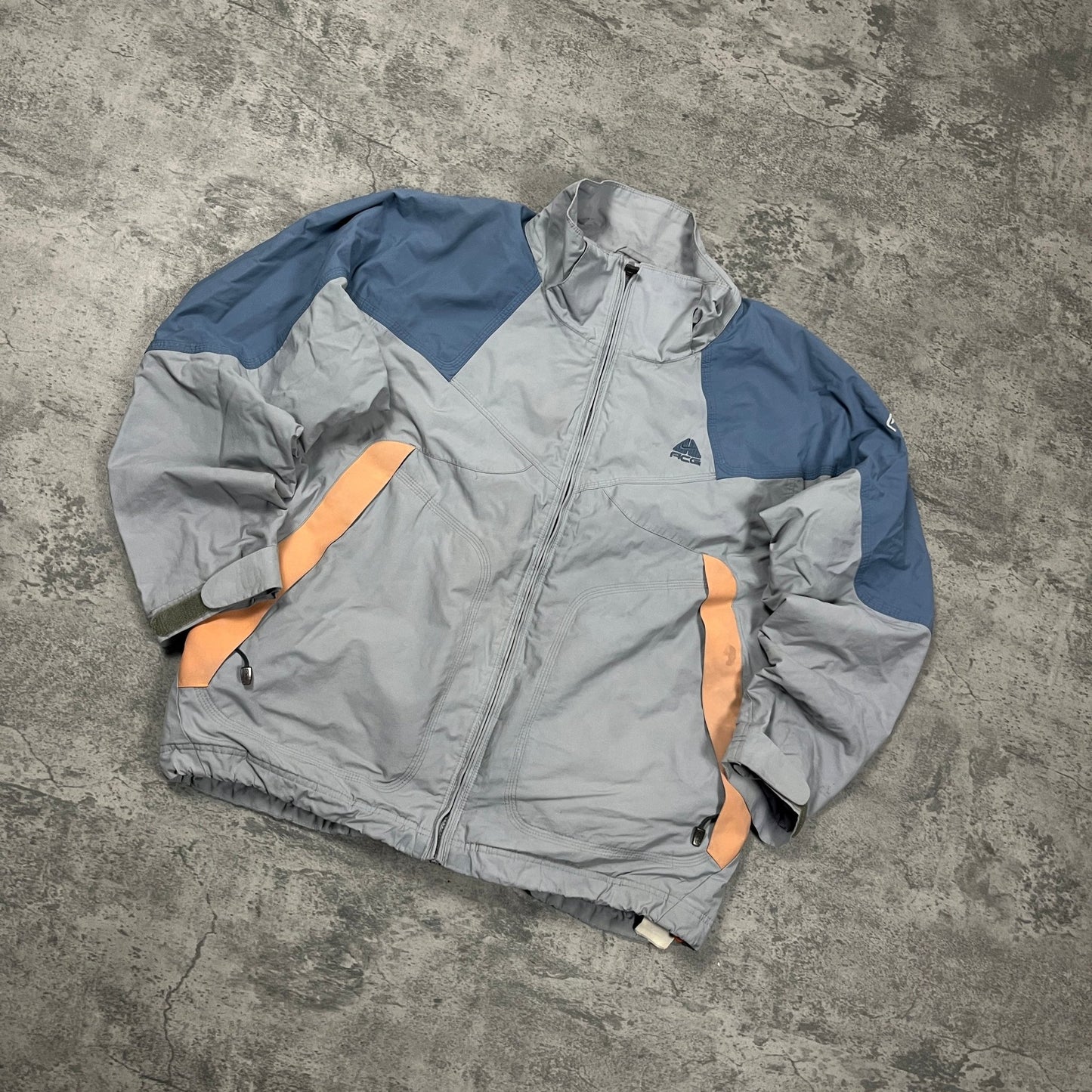 Vintage Nike ACG Jacke 00s (L) - Roogsvintage