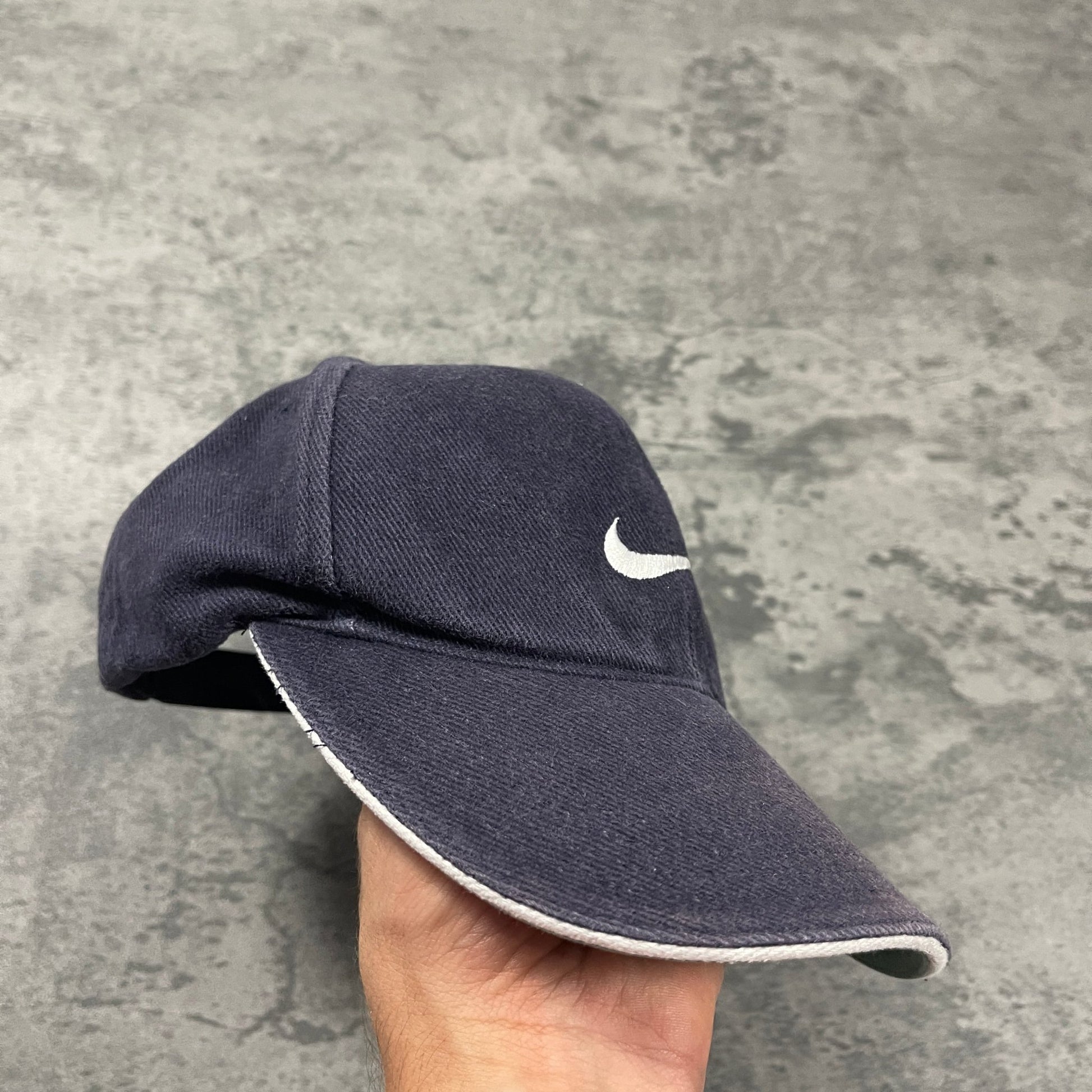 Vintage Nike Cap 00s (S) - Roogsvintage