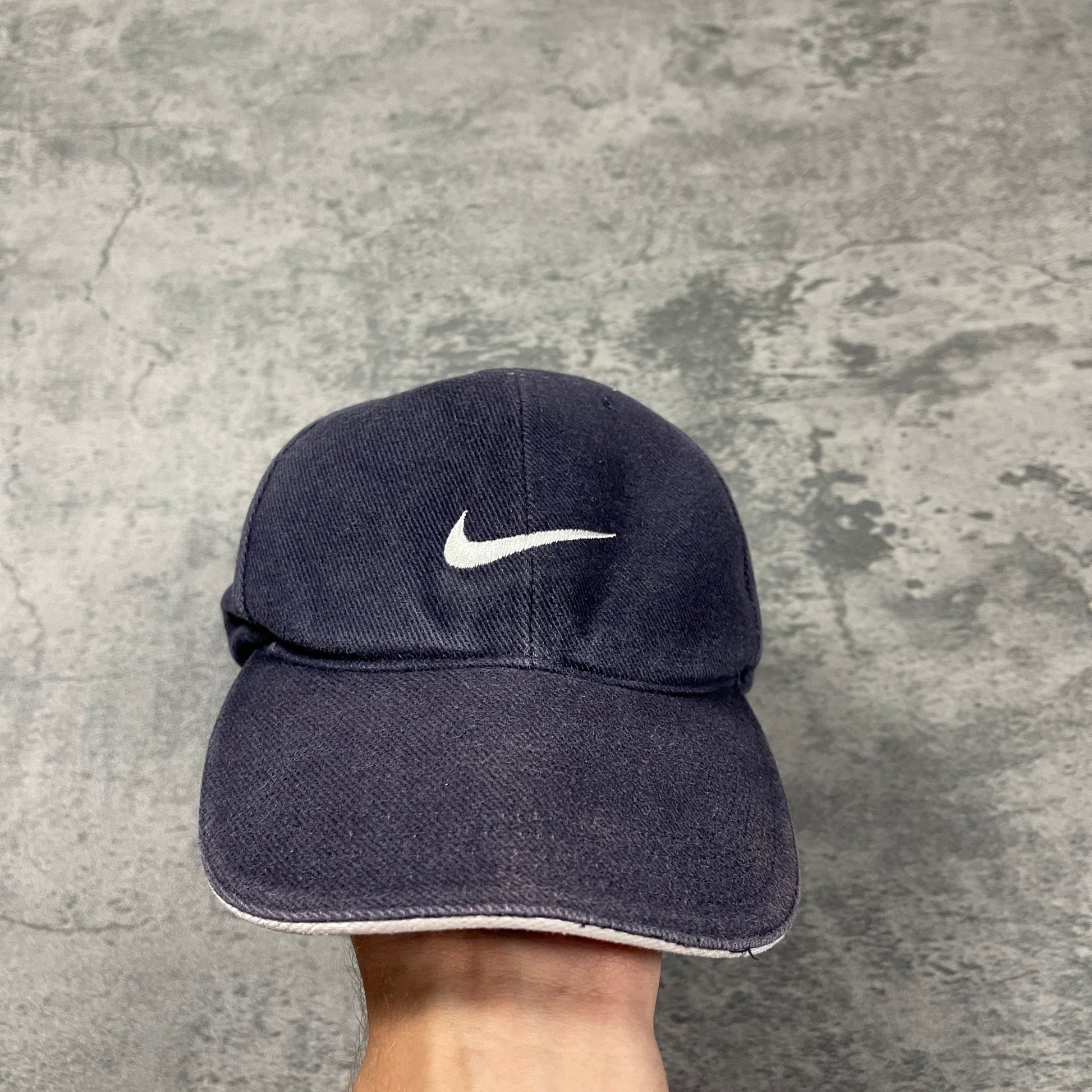 Vintage Nike Cap 00s (S) - Roogsvintage