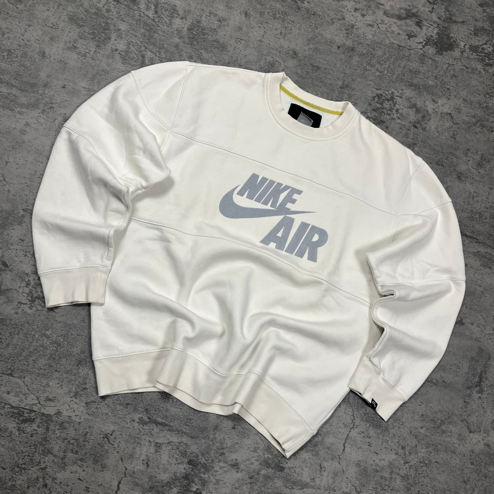 Vintage Nike Sweater 00s (XL) - Roogsvintage