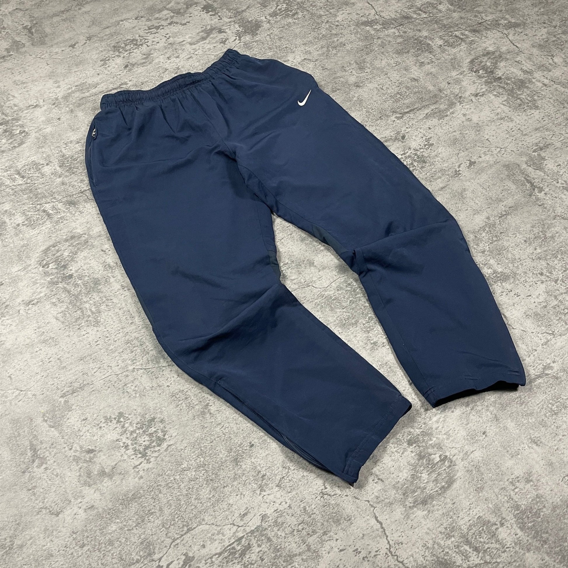 Vintage Nike Trackpants 00s (L) - Roogsvintage