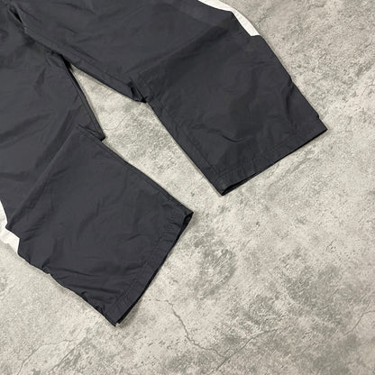 Vintage Nike Trackpants 00s (L) - Roogsvintage