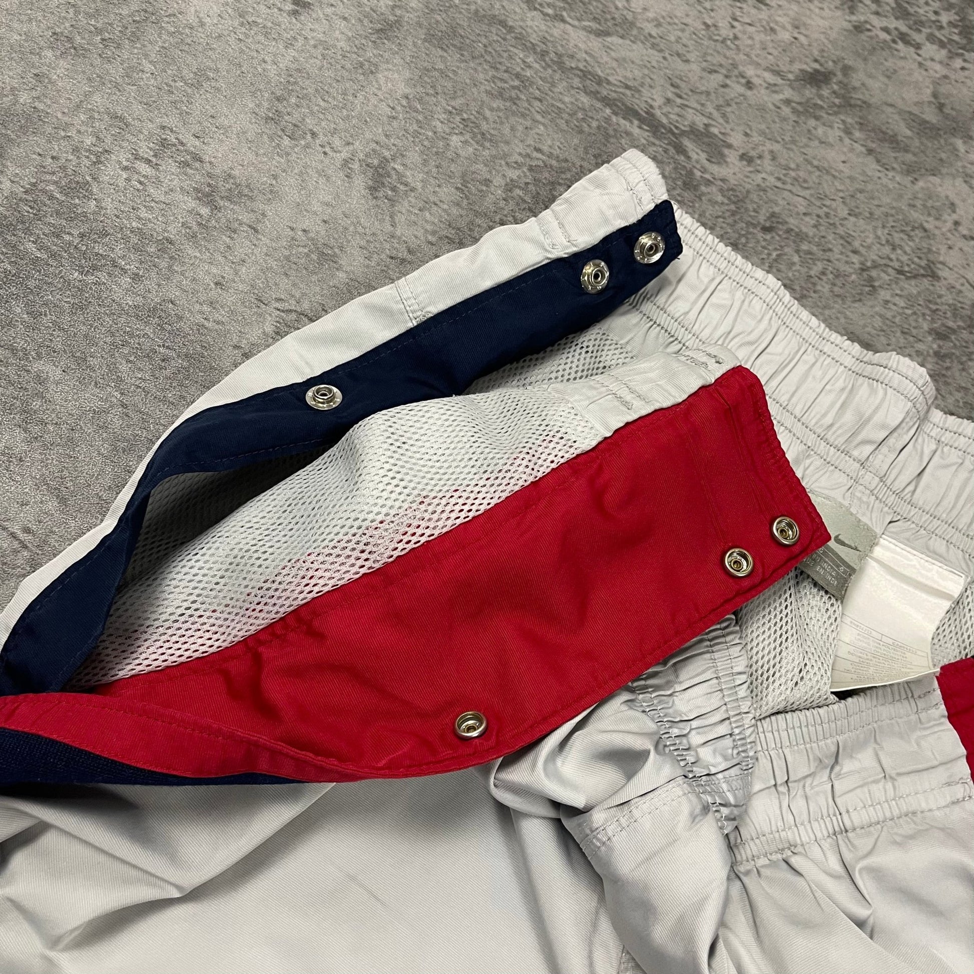 Vintage Nike Trackpants (L) - Roogsvintage