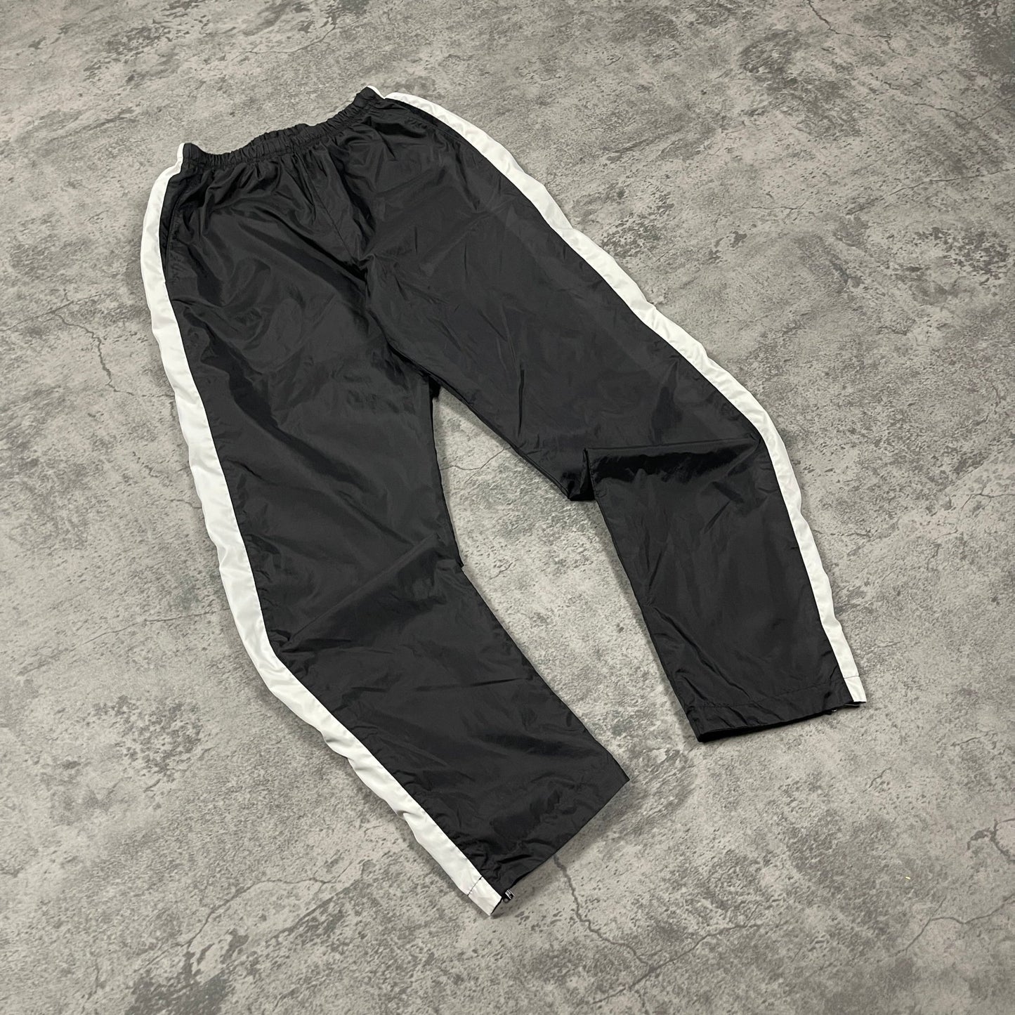 Vintage Nike Trackpants Reversible Damen 00s (S) - Roogsvintage