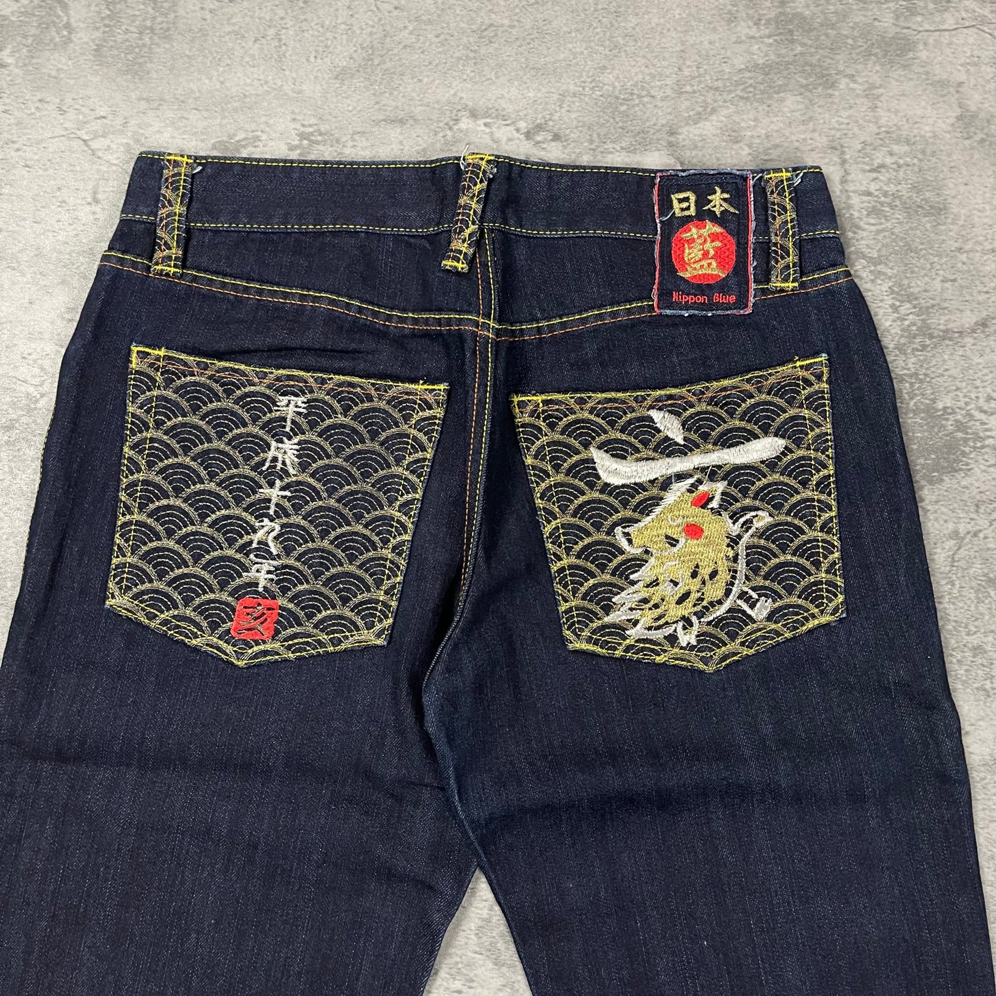 Vintage Nippon Blue Straight Fit Jeans (S - M) - Roogsvintage