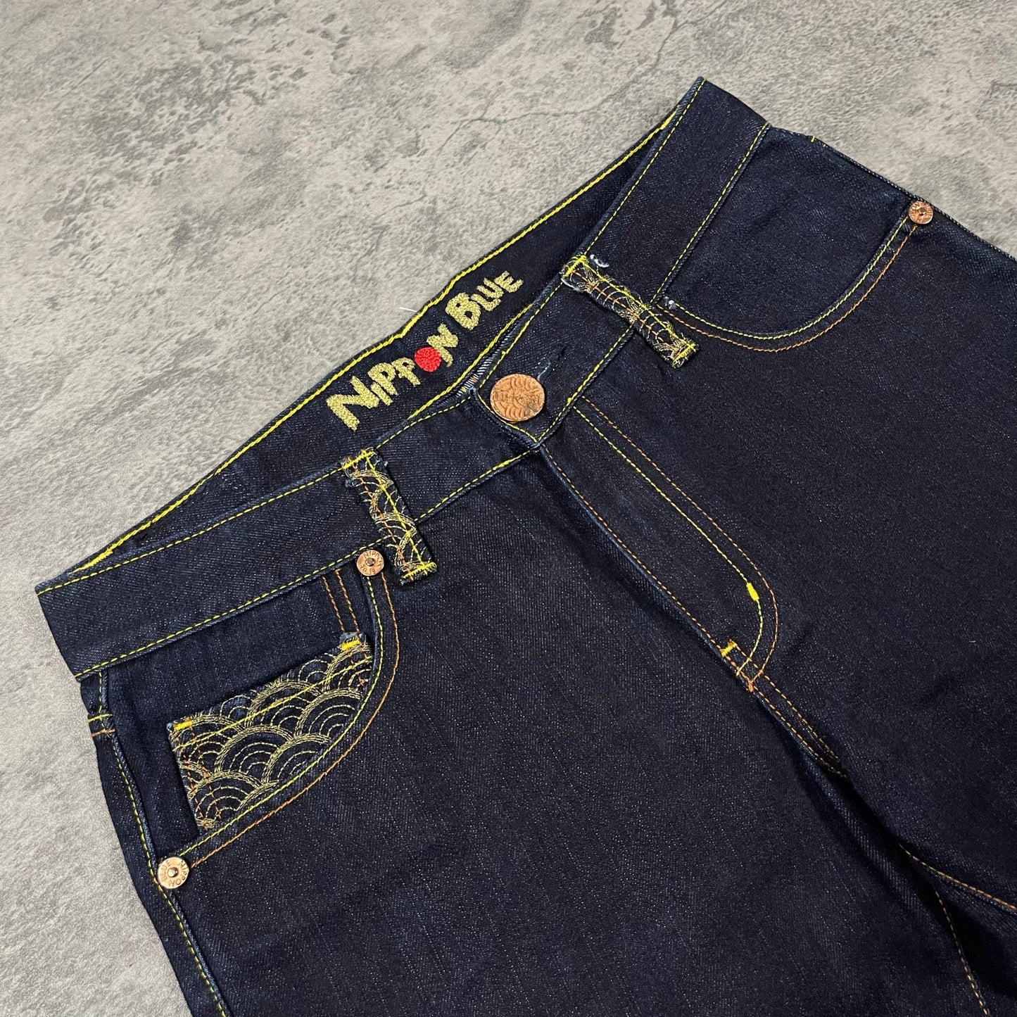 Vintage Nippon Blue Straight Fit Jeans (S - M) - Roogsvintage