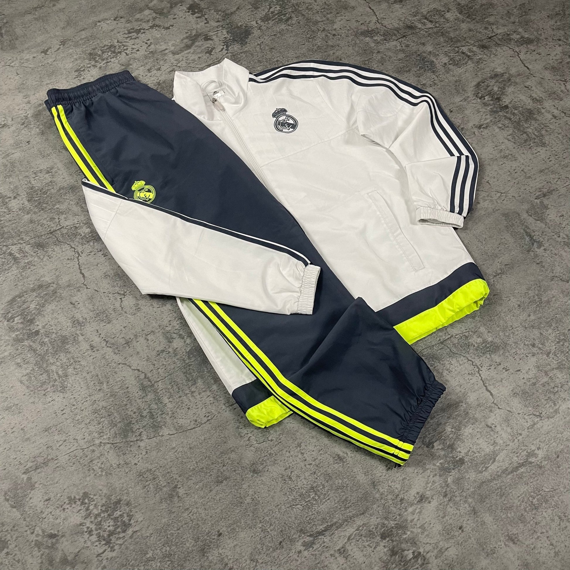 Vintage Real Madrid Tracksuit (M) - Roogsvintage