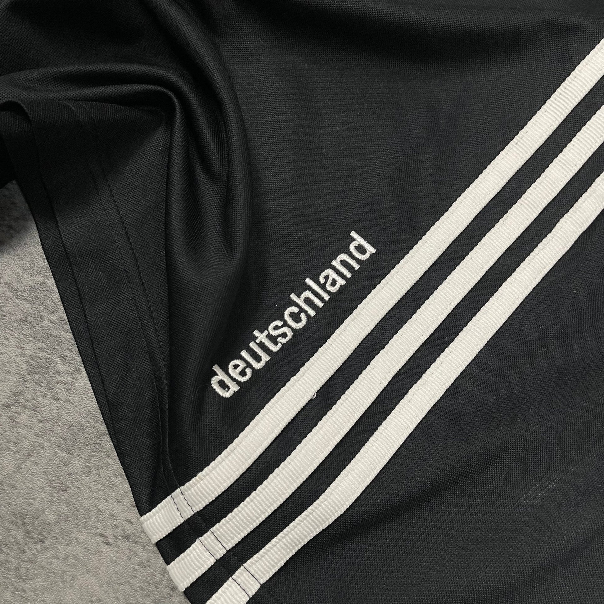 Vintage Selten Adidas Deutschland Trikot (M) - Roogsvintage