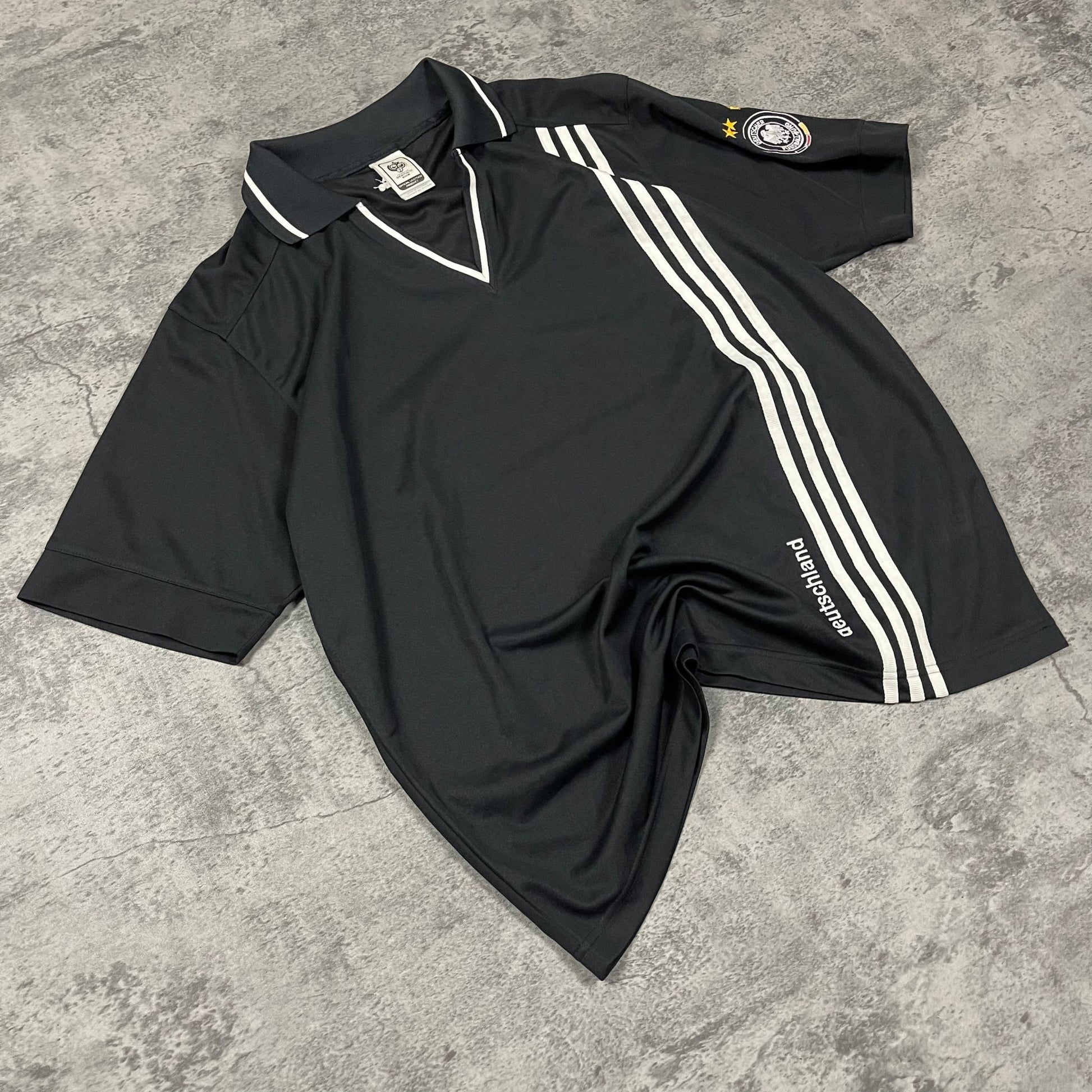 Vintage Selten Adidas Deutschland Trikot (M) - Roogsvintage